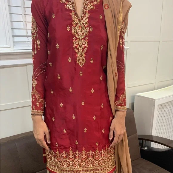 Fancy Pakistani Embellished Gharara Wedding Indian Party Wear Shalwar Kameez - Picture 5 of 11